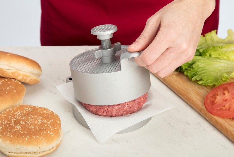CABP 300 Adjustable Burger Press Makes 1/4lb to 3/4lb Patties gallery