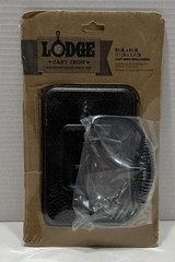 Lodge LGP3 Heavy-Duty Cast Iron Rectangle Grill Press for Burgers – 6.75″x4.5″