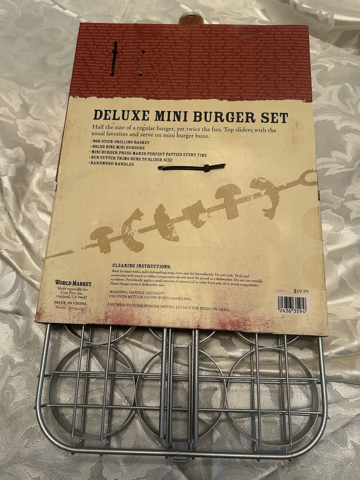 World Market Deluxe Mini Burger Set – Grilling Basket, Press & Bun Cutter – NEW gallery