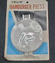 Vintage Hamburger Press Cow Steer Mold Patty Maker Aluminum TG&Y 3.5″ NEW