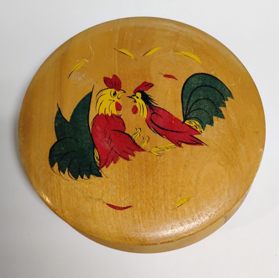 Vintage Westwood Fighting Roosters Wood Hinged Hamburger Press Made In Japan gallery
