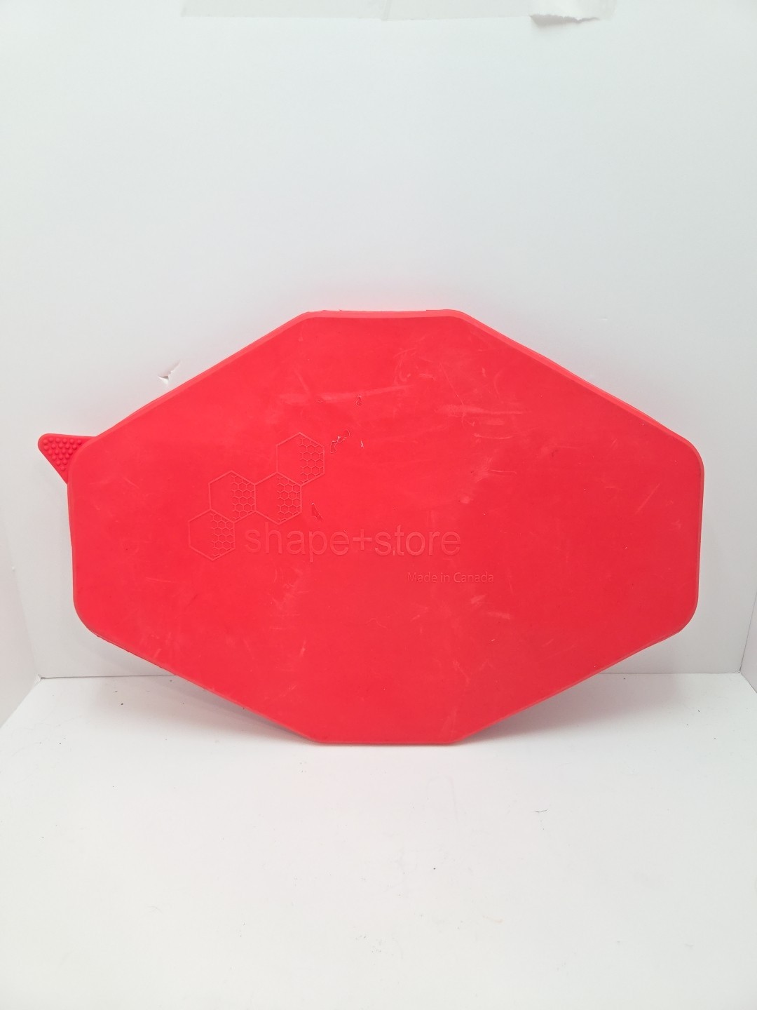 Shape & Store Red Silicone 4-Box & 6 Sided Hamburger Mold 5" Wide gallery