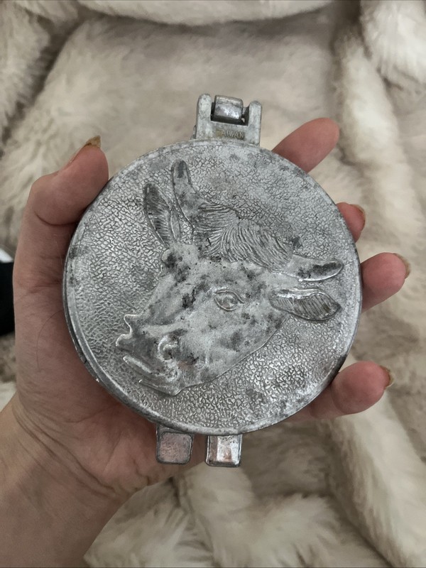 Vintage Aluminum 3.5” Hamburger Press Patty-Meat Cow Bull Taiwan/Broke Parts gallery