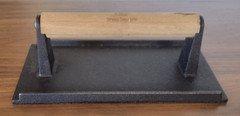 Cast Iron Grill Press 8″ x 4″ , 2.6 lb Griddle Press with Cool-Touch Wood Handle