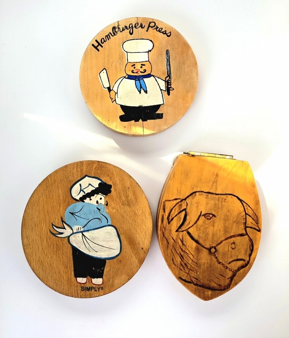 ​​3 Vintage Wooden Hamburger Press Lot Hand Painted Chef Cow Farmhouse gallery