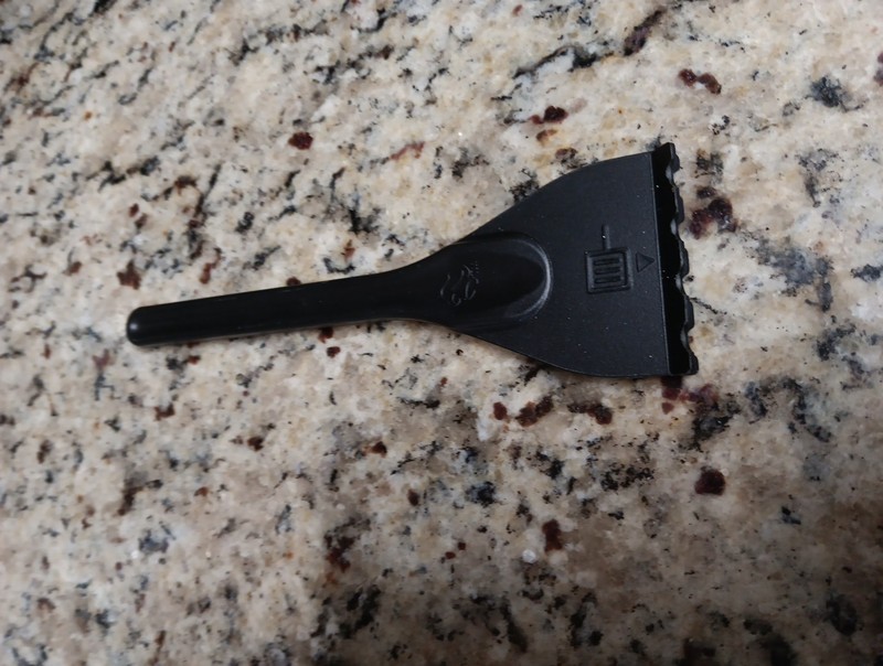 Pampered Chef Cast Iron Grill Press 8.5” Square For Meat, Bacon, Burgers EUC gallery