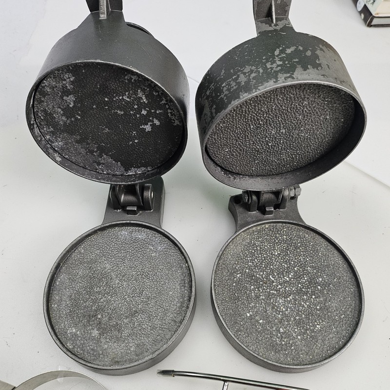 2 - Weston Burger Press 4 1/2" Patties Adjustable Thickness Dough Cutter Lot gallery