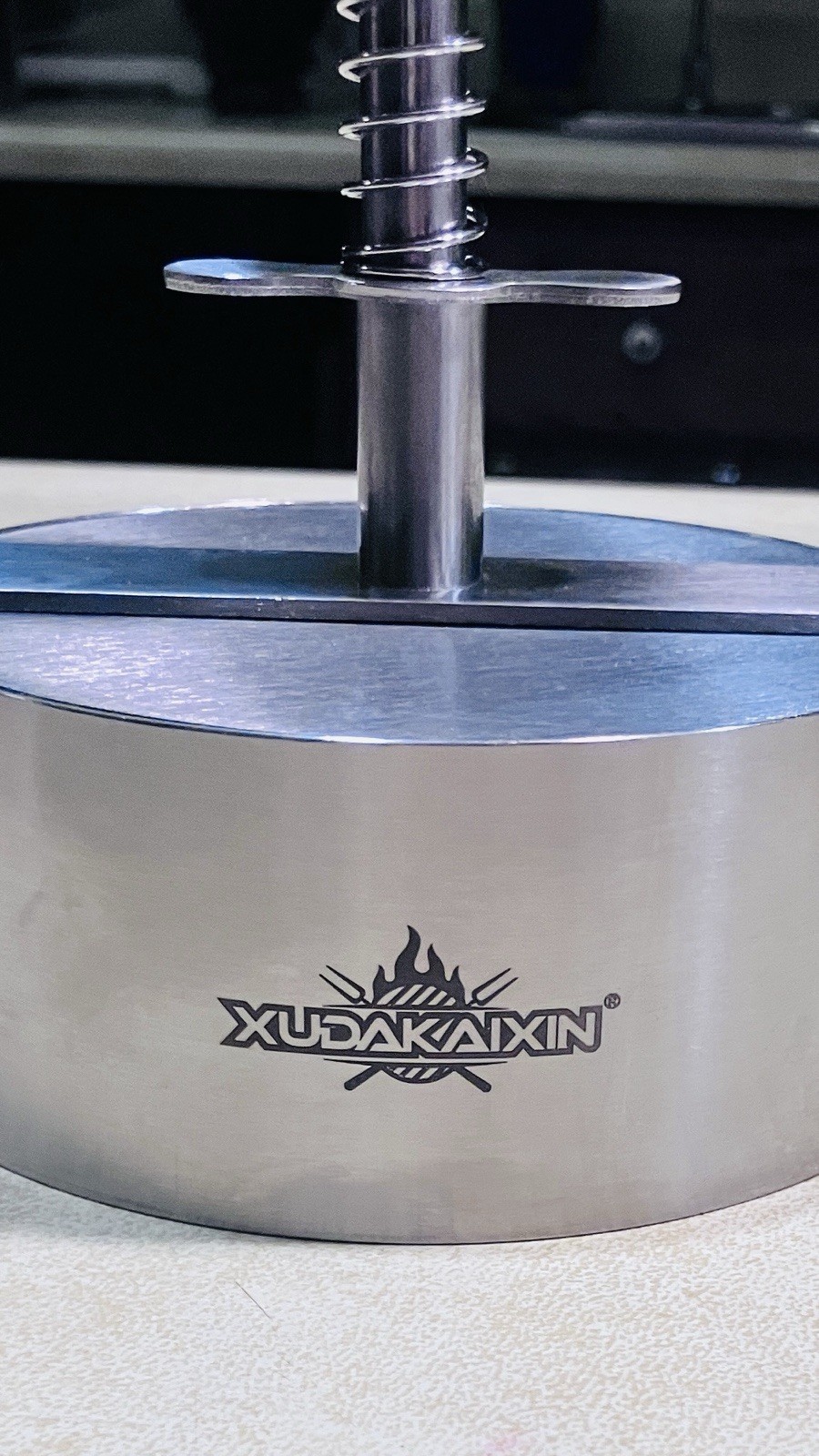 XUDAKAIXIN Stainless Steel Adjustable Burger Press gallery