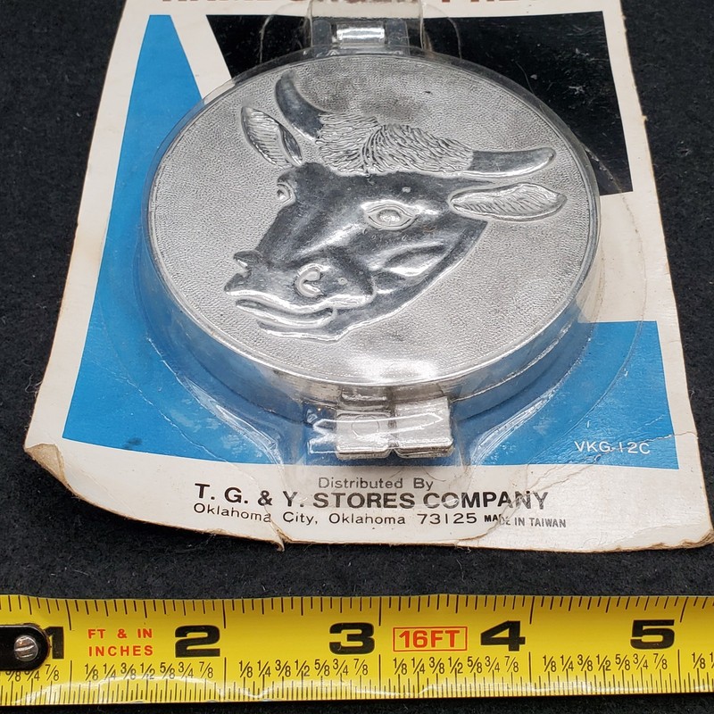 Vintage Hamburger Press Cow Steer Mold Patty Maker Aluminum TG&Y 3.5" NEW gallery