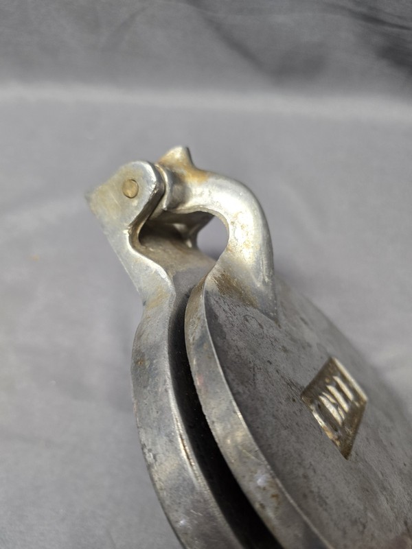 Vintage Aluminum Pridwin Hamburger Press Tortilla Press gallery