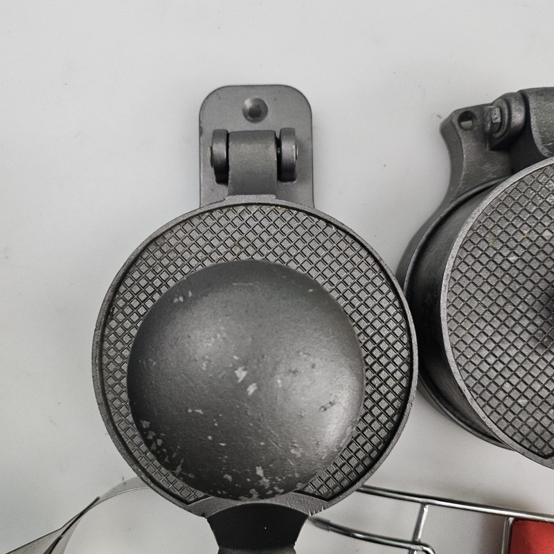 2 - Weston Burger Press 4 1/2" Patties Adjustable Thickness Dough Cutter Lot gallery