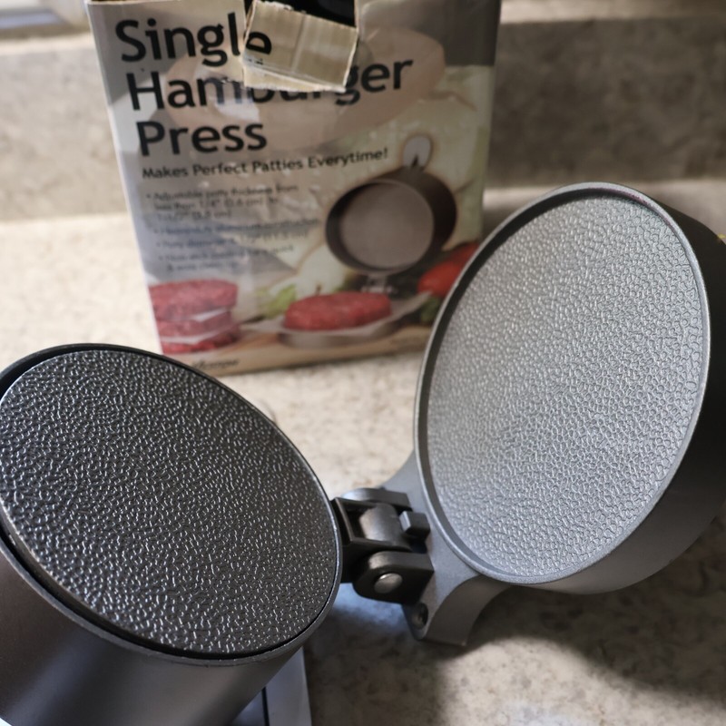 Weston Single Hamburger Adjustable Press Non-stick Aluminum Model 07-0301 gallery