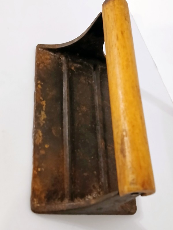 Vintage Bacon Press Very Nice Condition Approximately 7"x4" gallery
