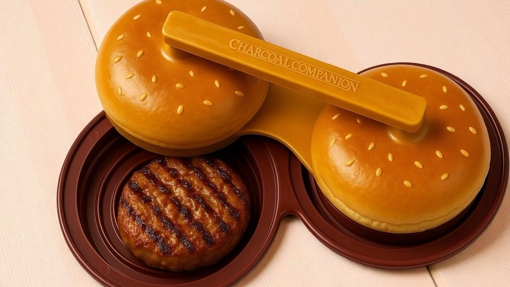 Charcoal Companion Double Hamburger Press Mold / 4.5" Circular Burger Patties
