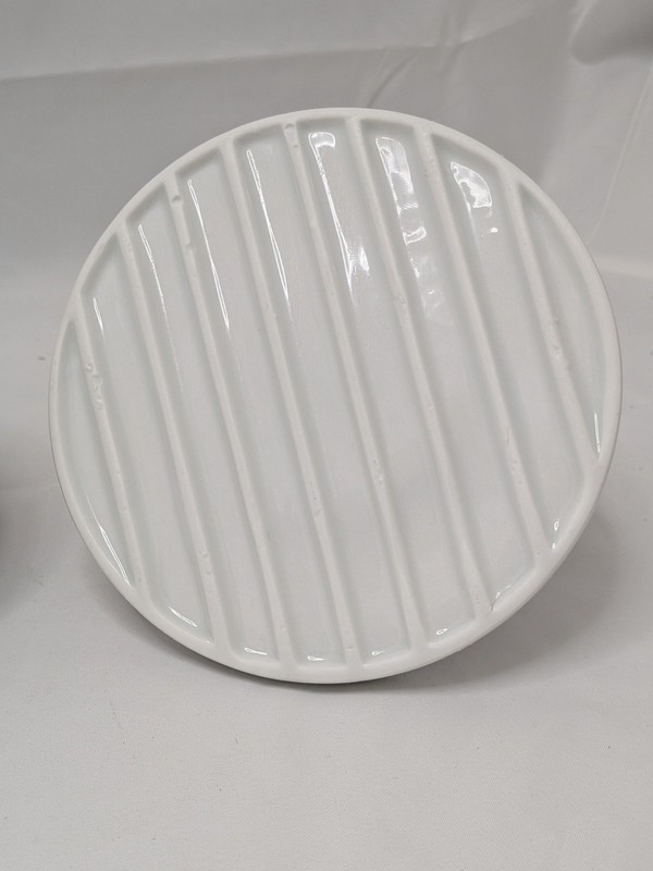 Gefu King Size Porcelain Burger Press Classic 120g Stainless Steel Pan gallery