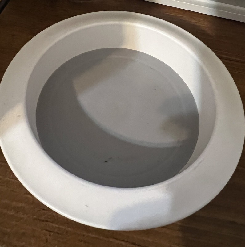 Pampered Chef Burger and Slider Press # 1174 Uniform Burgers White/Gray EUC gallery