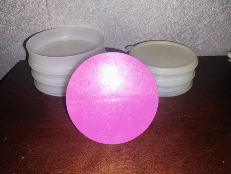 Vintage Tupperware Hamburger Press Lot #1926 Pink Handle 5 Keepers lid + 2 sm gallery