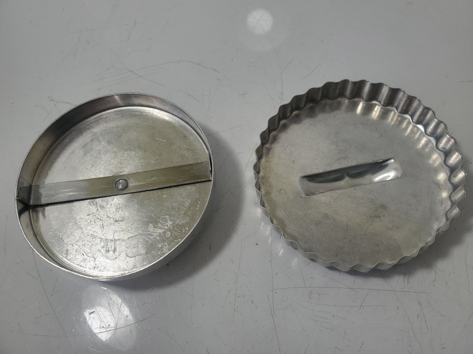 Heuck Burger Press Metal and Burger Shaper Vintage gallery