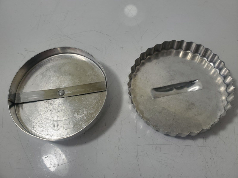 Heuck Burger Press Metal and Burger Shaper Vintage gallery
