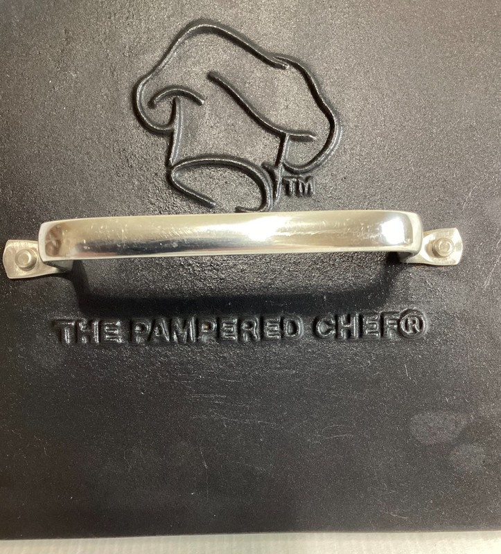 VTG (2006) Pampered Chef Heavy Duty Cast Iron 8 1/2" Square Grill Press #2875 gallery