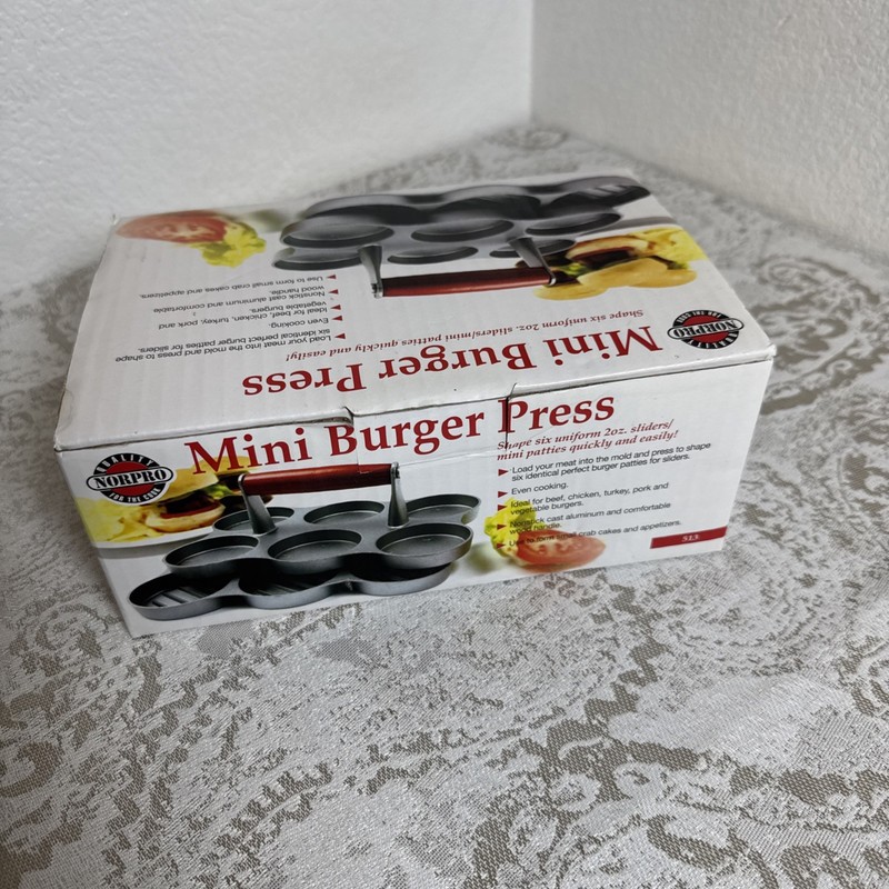 Norpro Mini Burger Press for 6-20oz Sliders, Non-Stick Aluminum gallery
