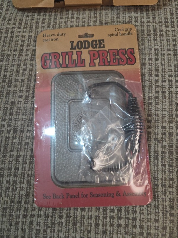 LODGE Heavy Duty Cast Iron Grill Press Chuckwagon Dinner Bell New Old Stock gallery