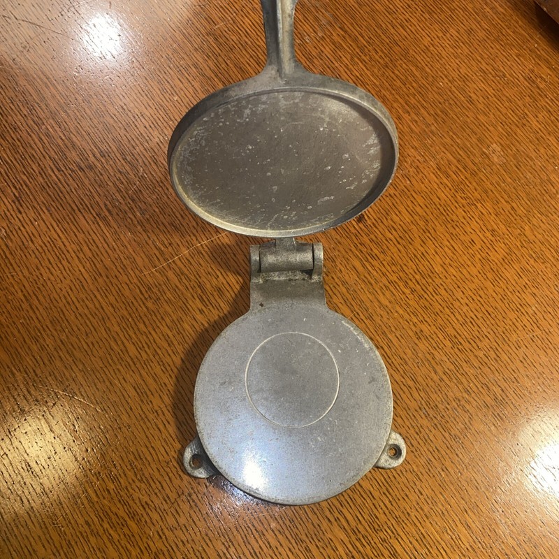 Vintage 1960’s Old English Perfection Aluminium Metal Press Or Door Knocker gallery