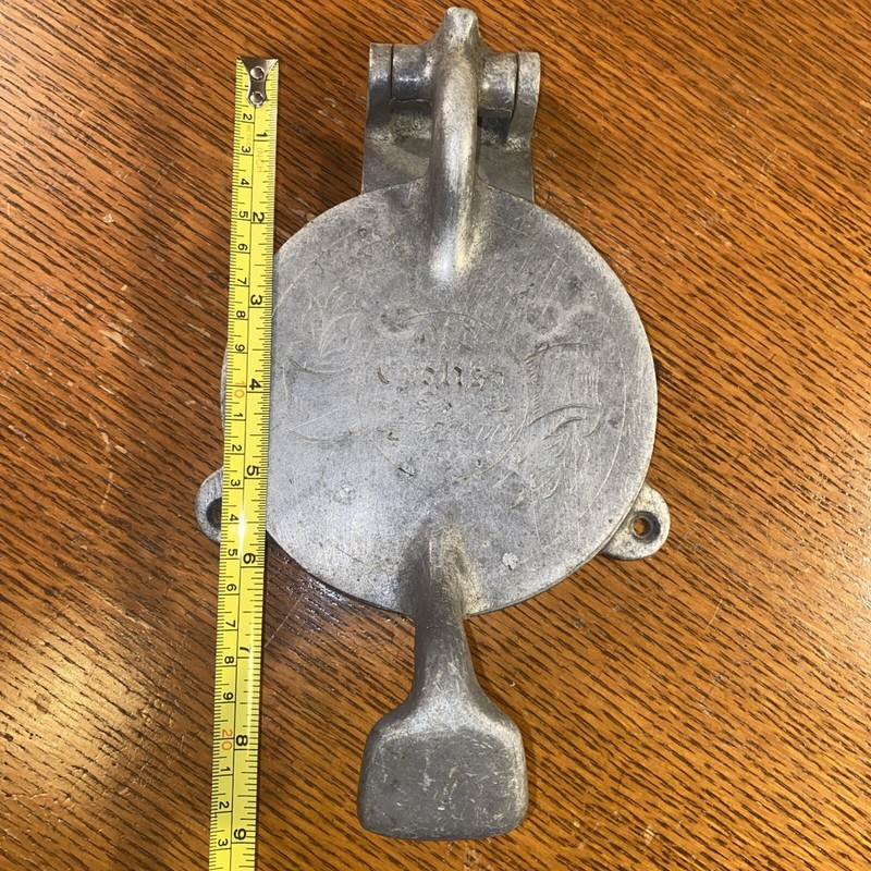 Vintage 1960’s Old English Perfection Aluminium Metal Press Or Door Knocker gallery