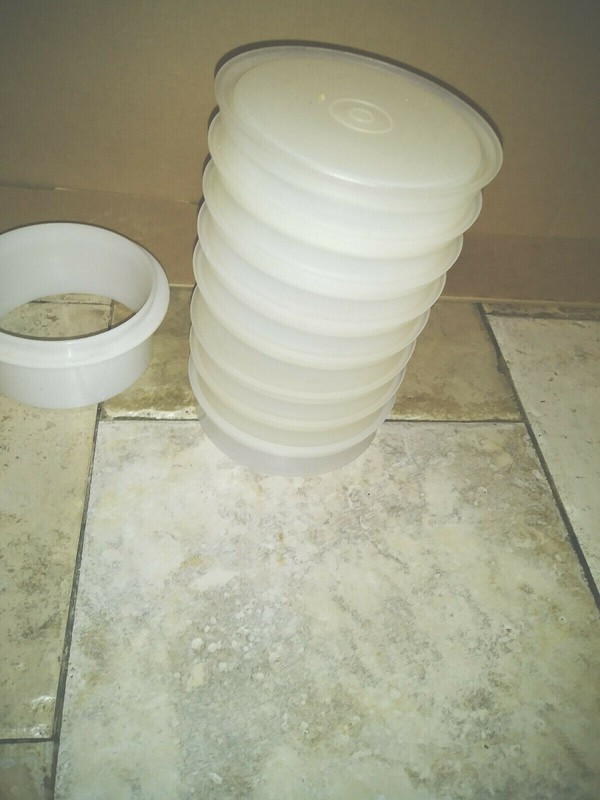 TUPPERWARE 8 QUARTER POUND HAMBURGER PATTY STORAGE (NO LID OR PRESS 882 gallery