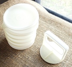 Vintage Tupperware 7pc Hamburger Press Keepers 4.5″