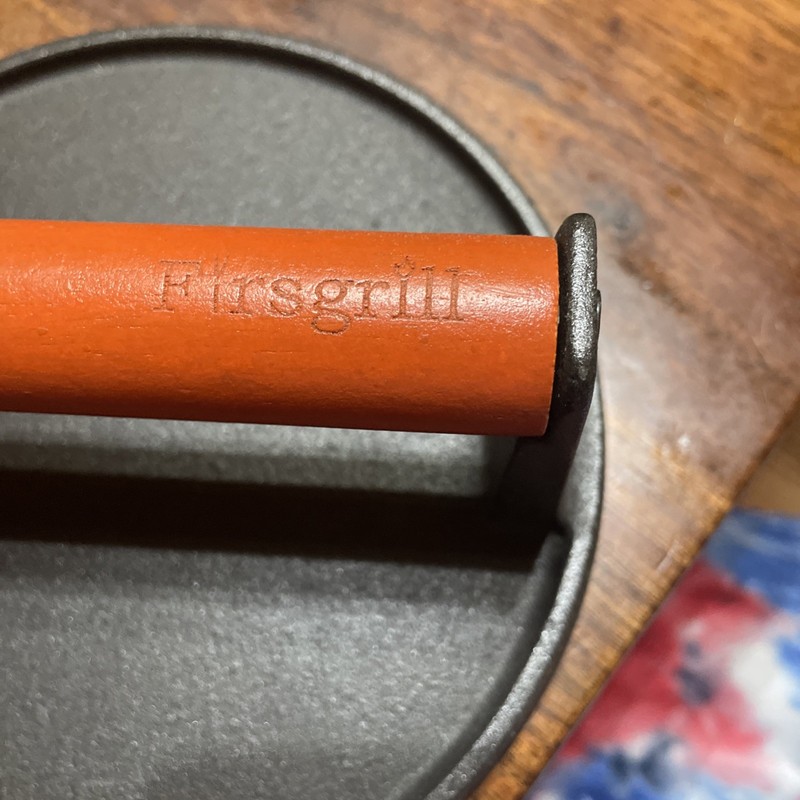 Fire grill Heavy Duty Cast Iron Burger Press- New In Box- 7” gallery