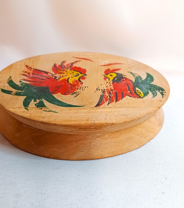 Wooden Hamburger Press Vintage Fighting Cocks Roosters Kitchy gallery