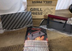 Cast Iron Grill Press 8 3/4 X 4 3/8 Set Of 2 Wood Handle Nonstick Bacon Press 8