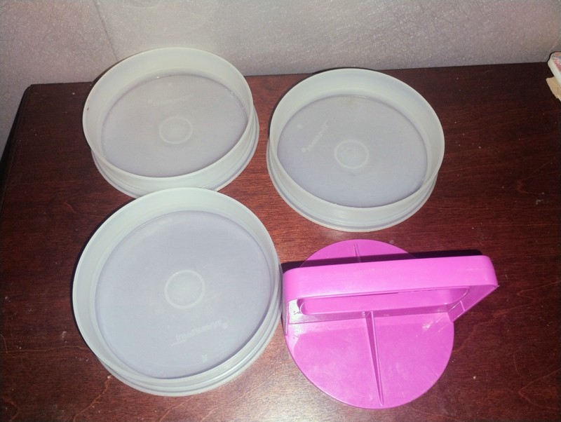 Vintage Tupperware Hamburger Press Lot #1926 Pink Handle 5 Keepers lid + 2 sm gallery