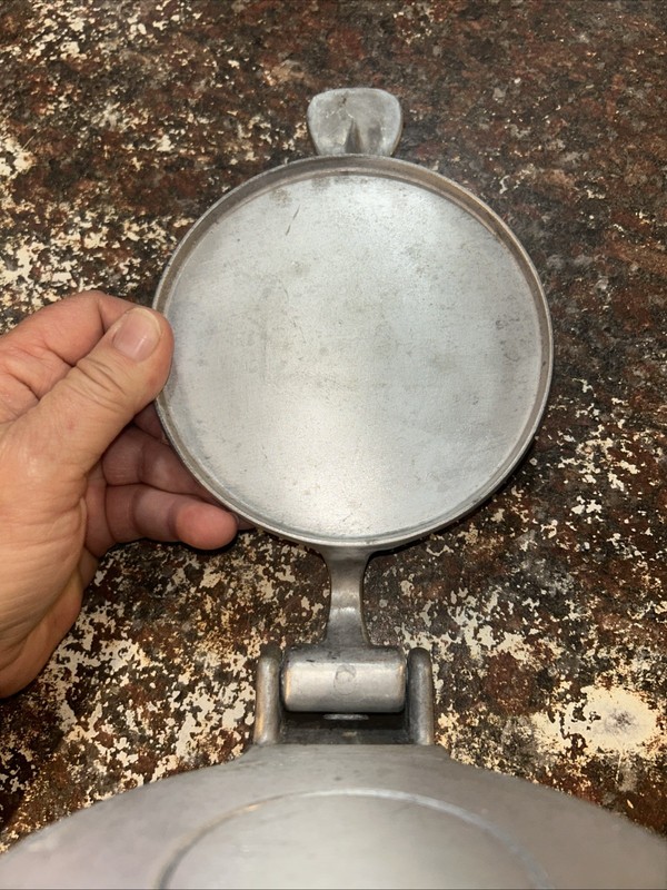 Vintage Aluminum 5" Hamburger / Tortilla Press Mallard Duck Design gallery