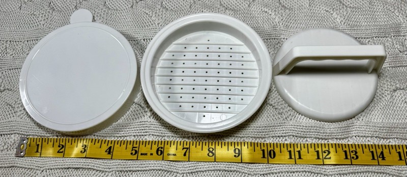 White Plastic Single Non-Stick Burger Press, Large 6 Inch gallery