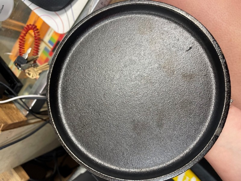 NEW-LODGE CAST IRON BURGER PRESS (ECP019325) gallery