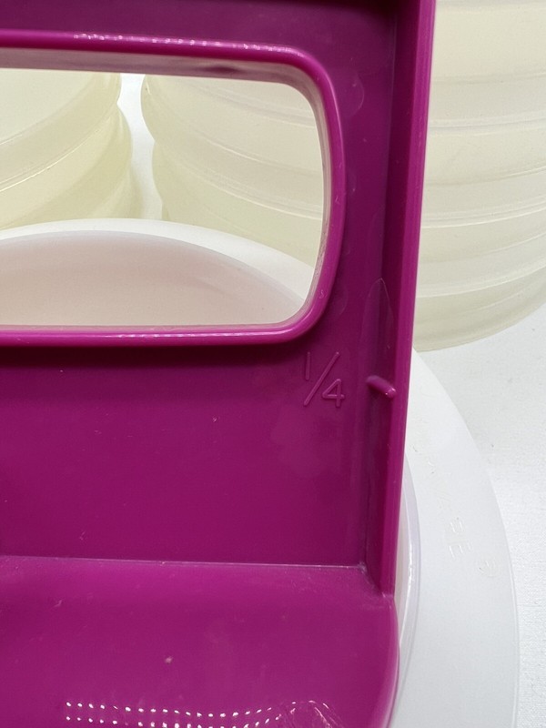 VTG Tupperware Hamburger Patty Press 3 #882 & 7 #1927 Keepers 1Lid & 1 Press USA gallery