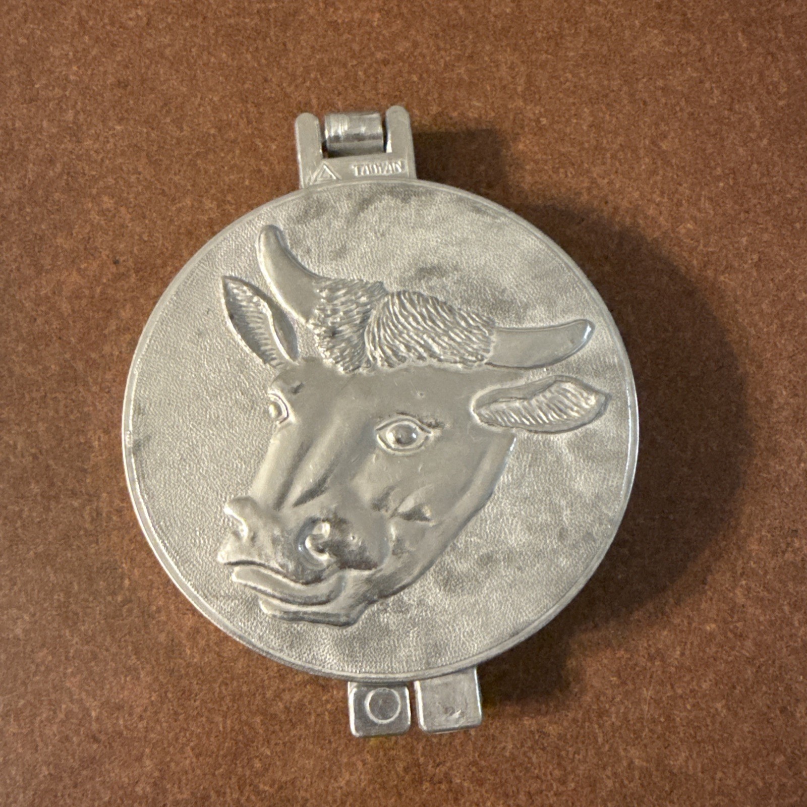 Vintage Aluminum Hamburger Press Bull Head Taiwan Cast Meat Patty Mold gallery