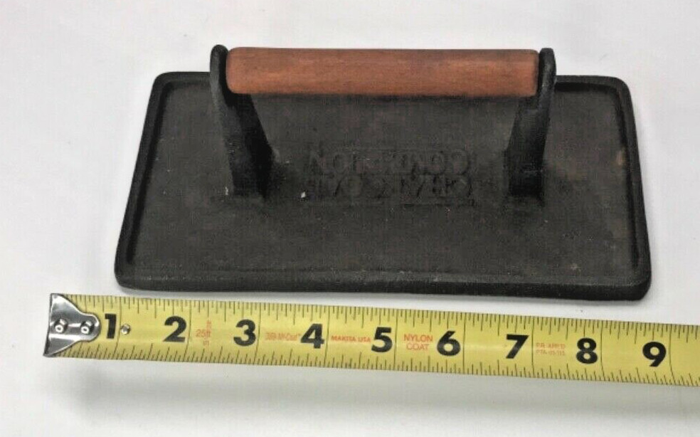 - Cast Iron Meat Press- 9" Rectangular/Grill Marks- Charcoal Companion gallery
