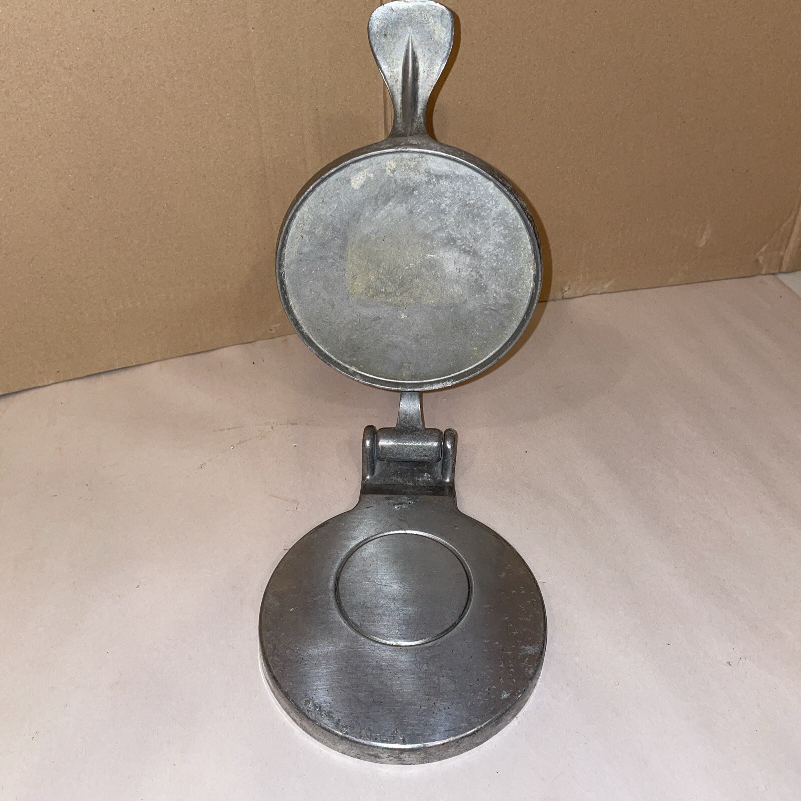 Vintage Sears Kenmore Mallard Duck Die Cast Aluminum Hamburger Press gallery