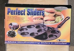 Gourmet Trends Perfect Sliders Mini Burger Press Double Non-Stick 7-Hole Black