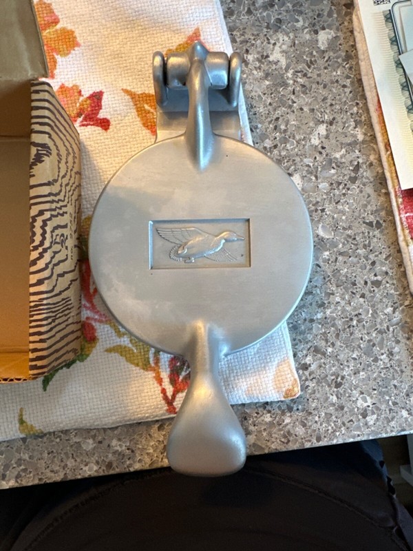 VINTAGE Sears Robuck and co hamburger press no. 2752 gallery