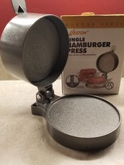 Weston Hamburger 4.5″ Aluminum Burger Press Adjustable 1/4″ to 1 1/2″ 07-0301